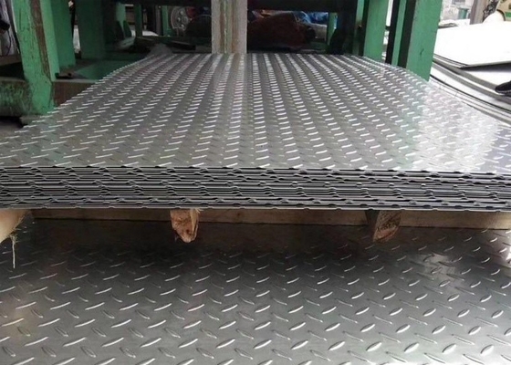 Mua 5 thanh nhôm kim cương Tread Tấm cầu thang kim cương 1mm 4x8 3003 6061 online manufacture